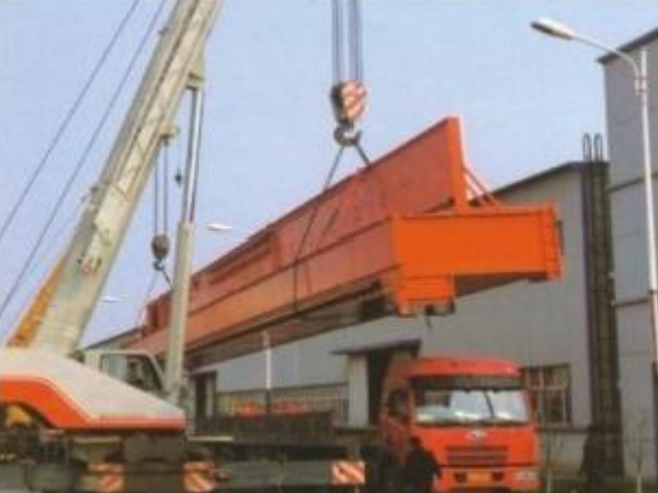 南湘投控股200T桥机正在装车